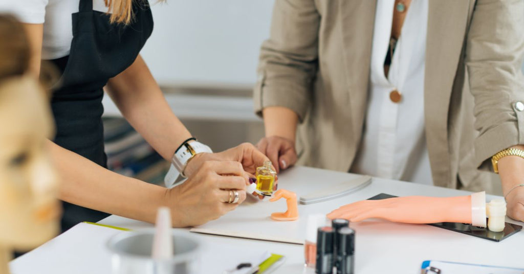 Are Free Nail Courses Worth It? Exploring the Pros and Cons